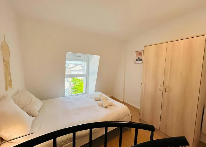 We Live In R - Duplex 504 Apartment *